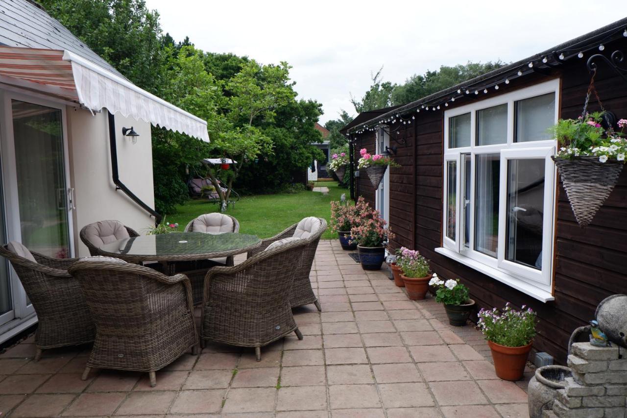 The Garden Suite Holt Holt  Eksteriør billede