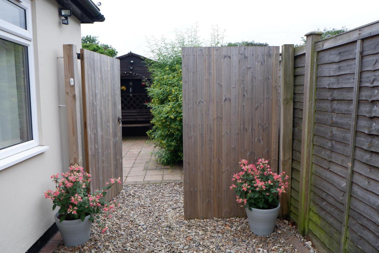 The Garden Suite Holt Holt  Eksteriør billede